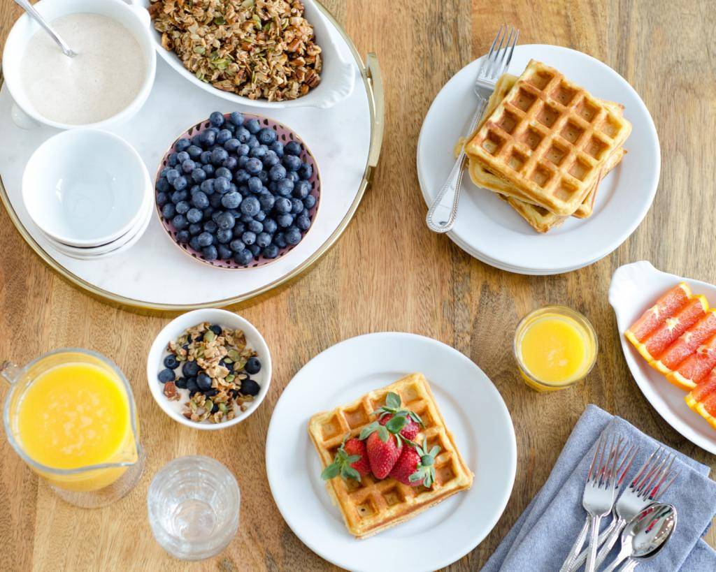 Польза и вред завтрака для организма | зачем кушать утром