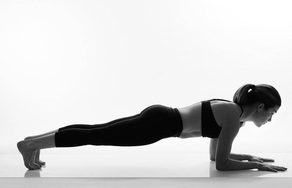 Упражнения на статику для мужчин и женщин на все группы мышц
