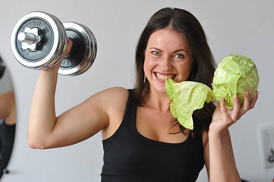 Питание при занятиях фитнесом: правильный рацион во время интенсивных тренировок, чтобы похудеть