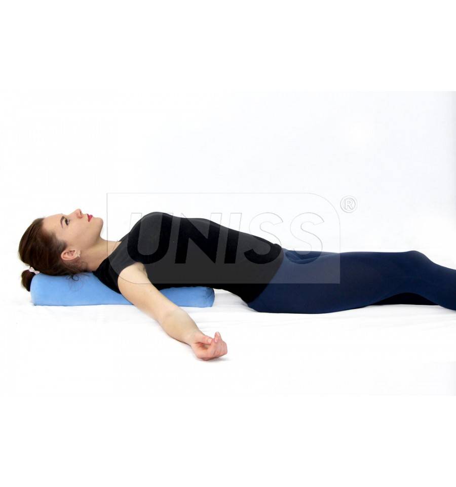 Упражнения с валиком для позвоночника: японская гимнастика, валик под шею при остеохондрозе, под поясницу или под спину
