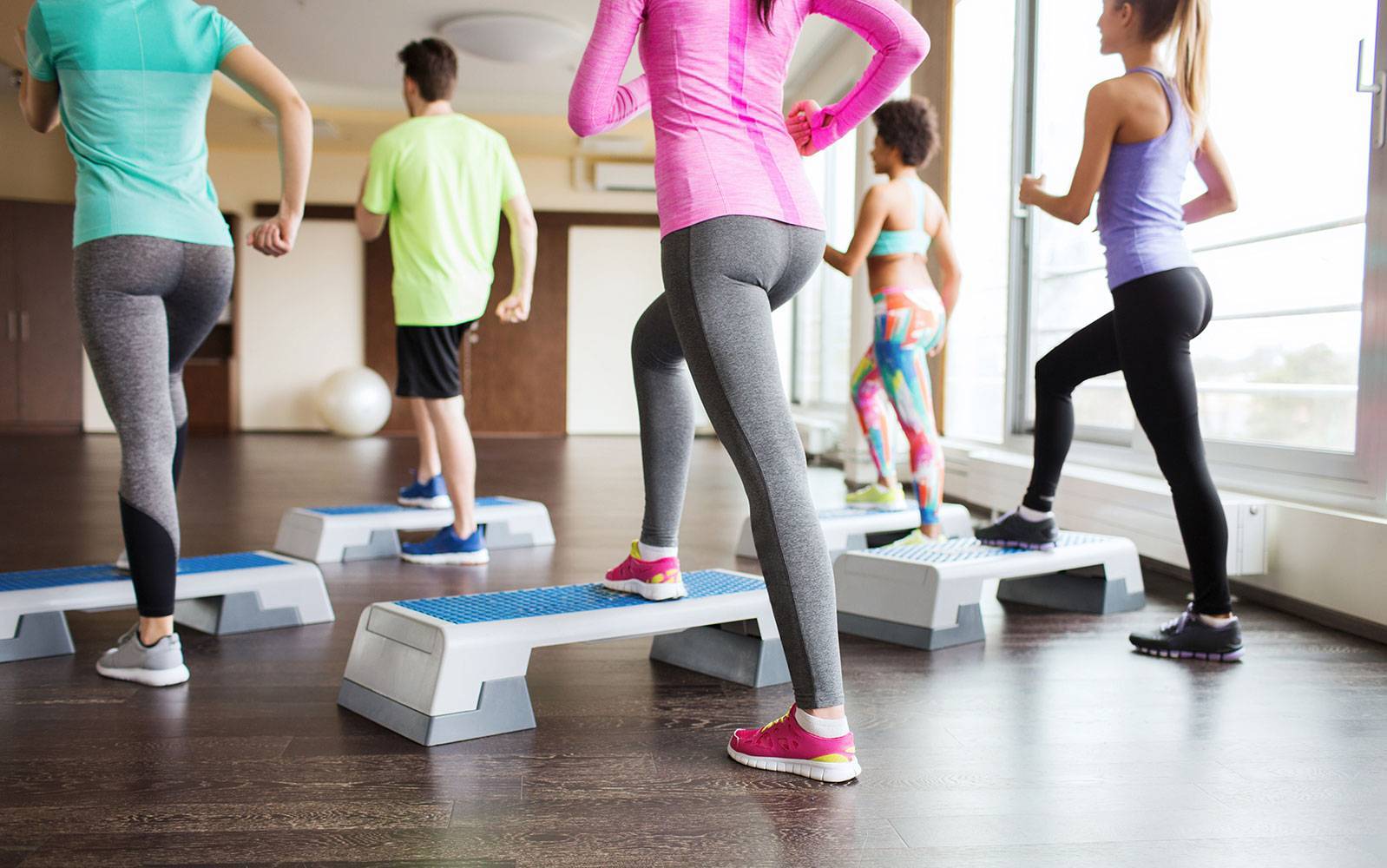 15 лучших упражнений с платформой для похудения – видео уроки занятий на степ платформе