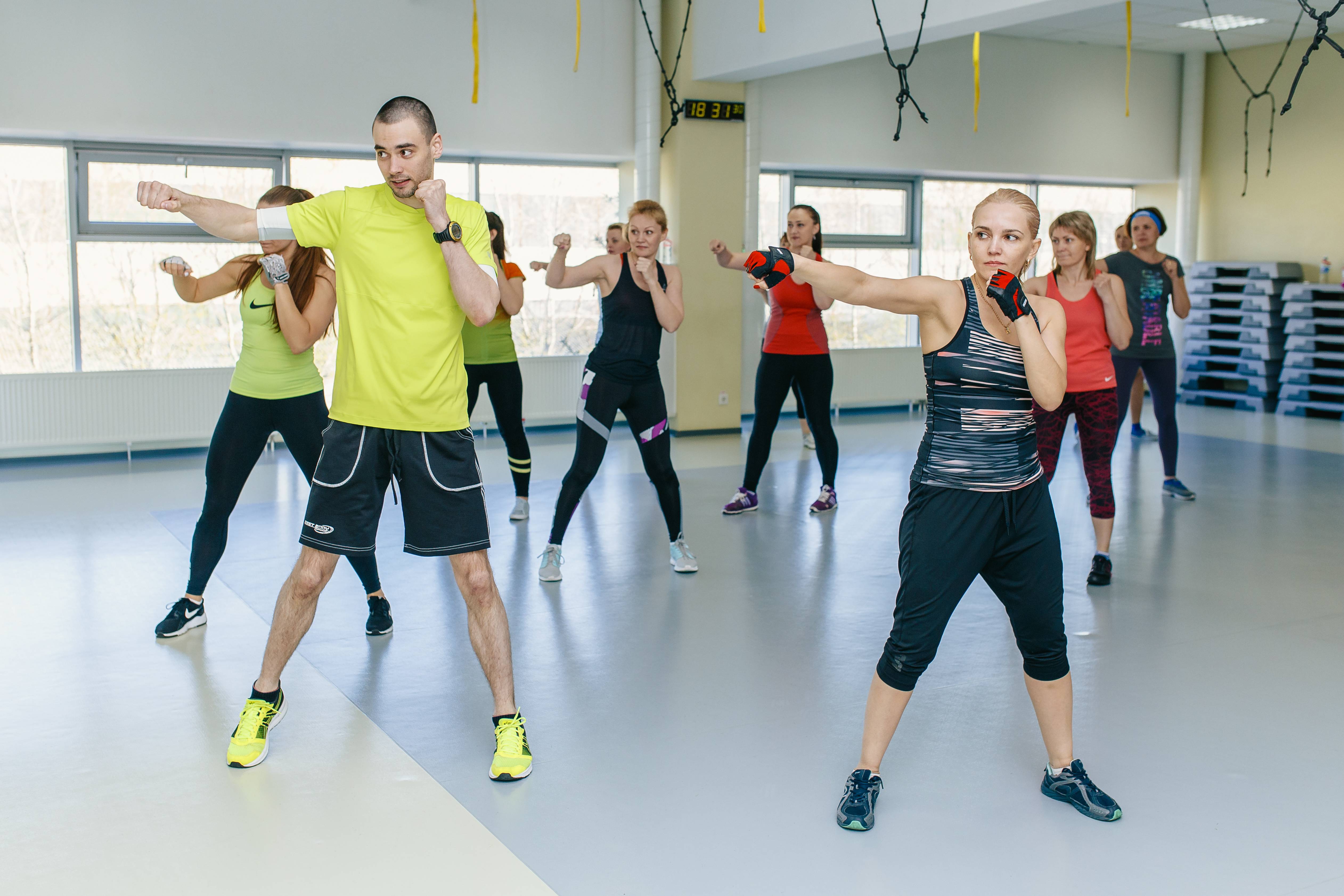 Занятия тай-бо для начинающих: комплекс упражнений для похудения и укрепления мышц