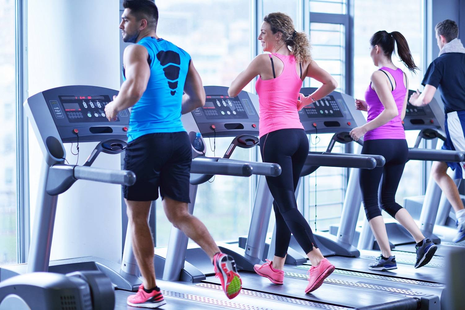 Польза фитнеса для здоровья: что дают занятия спортом?