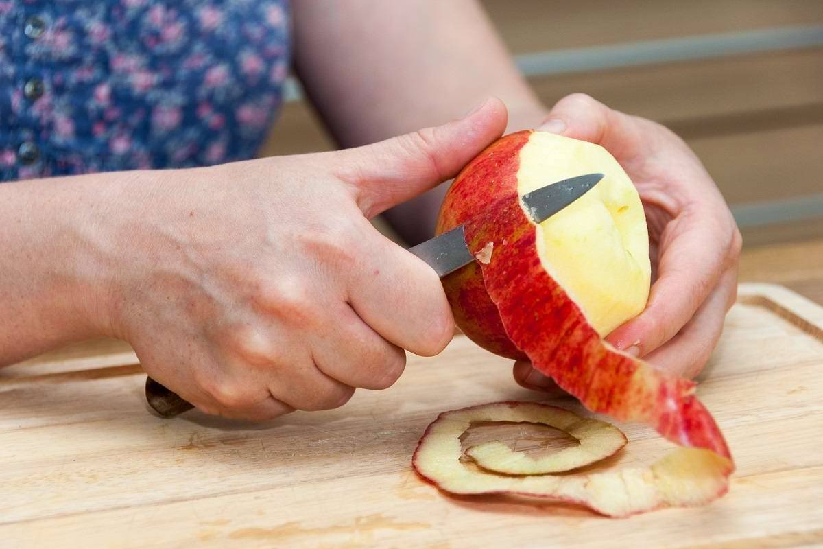 Как очистить магазинные яблоки от воска, который негативно влияет на наше здоровье