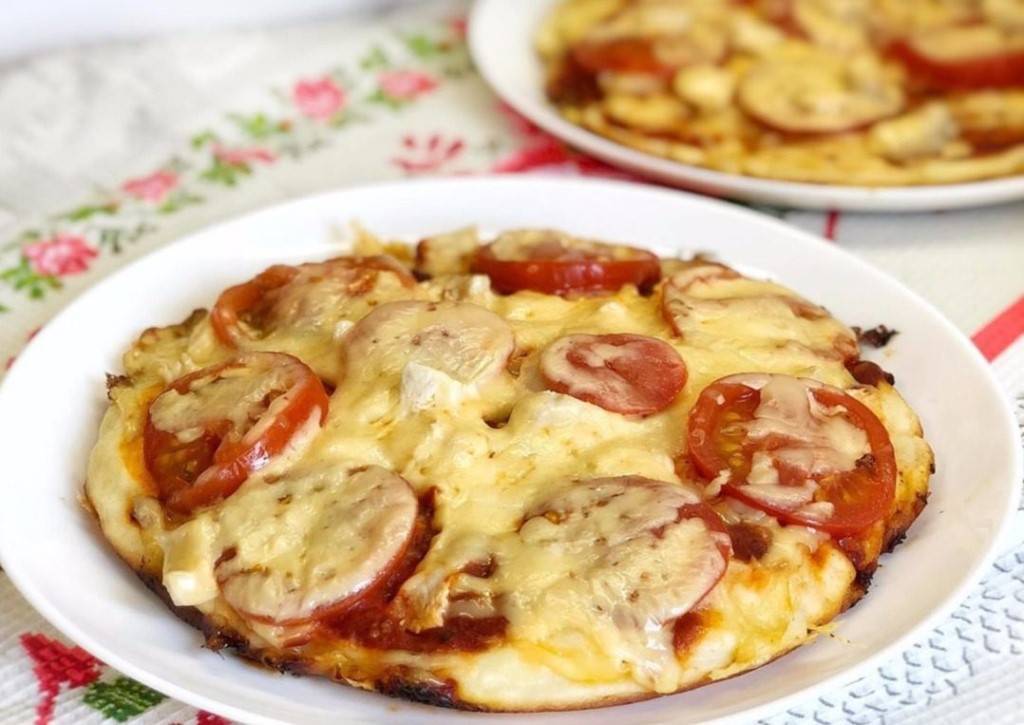 Пп пицца на сковороде, в духовке, мультиварке: лучшие 12 рецептов, инструкция, фото