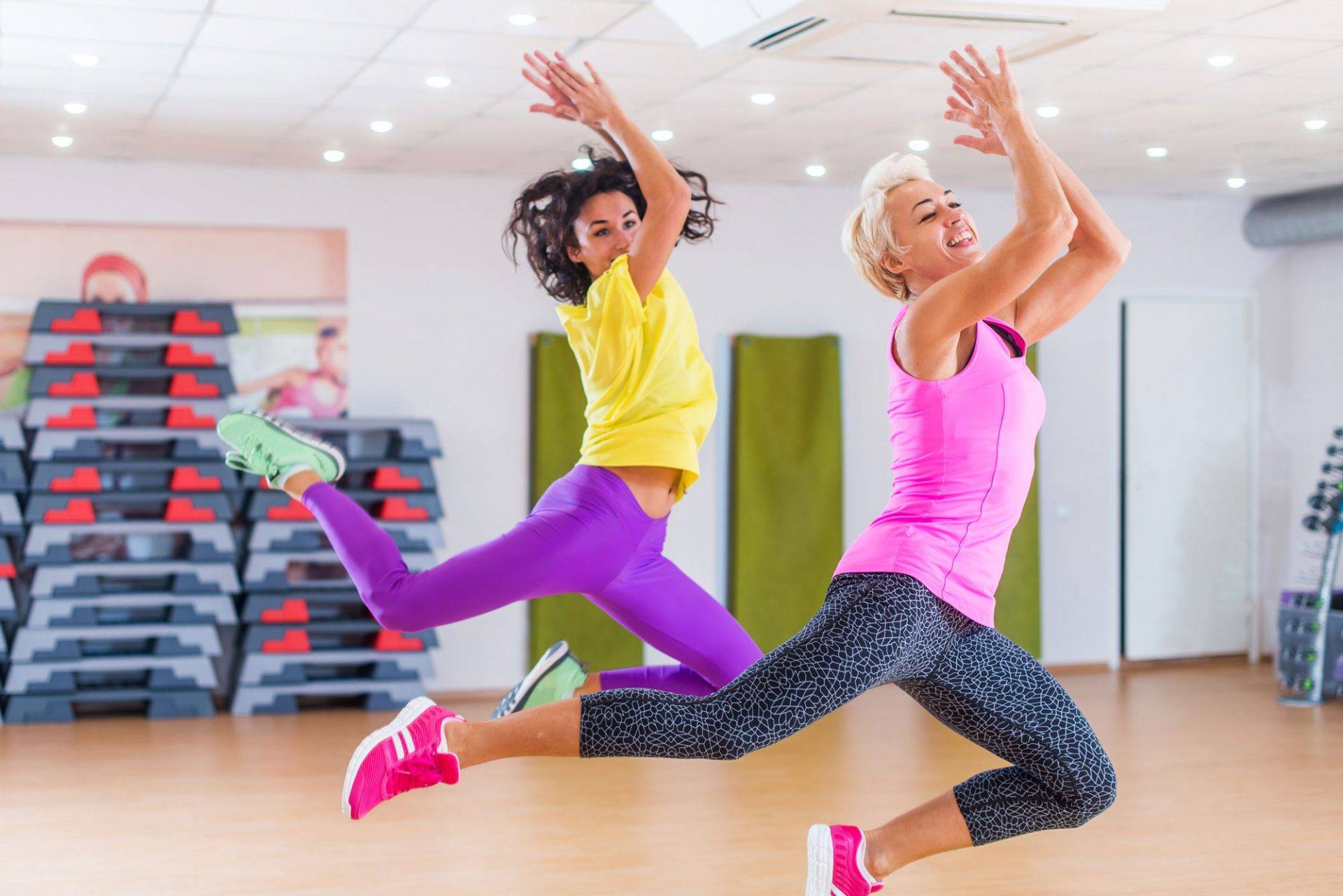 Танцы в домашних условиях для похудения: фитнес и зумба, отзывы